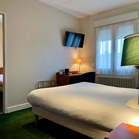Logis Saint Louis Hotel La Suze-sur-Sarthe Exterior foto